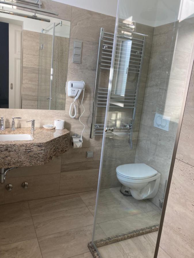 Kira Panzio Bed & Breakfast Lengyeltoti Eksteriør bilde