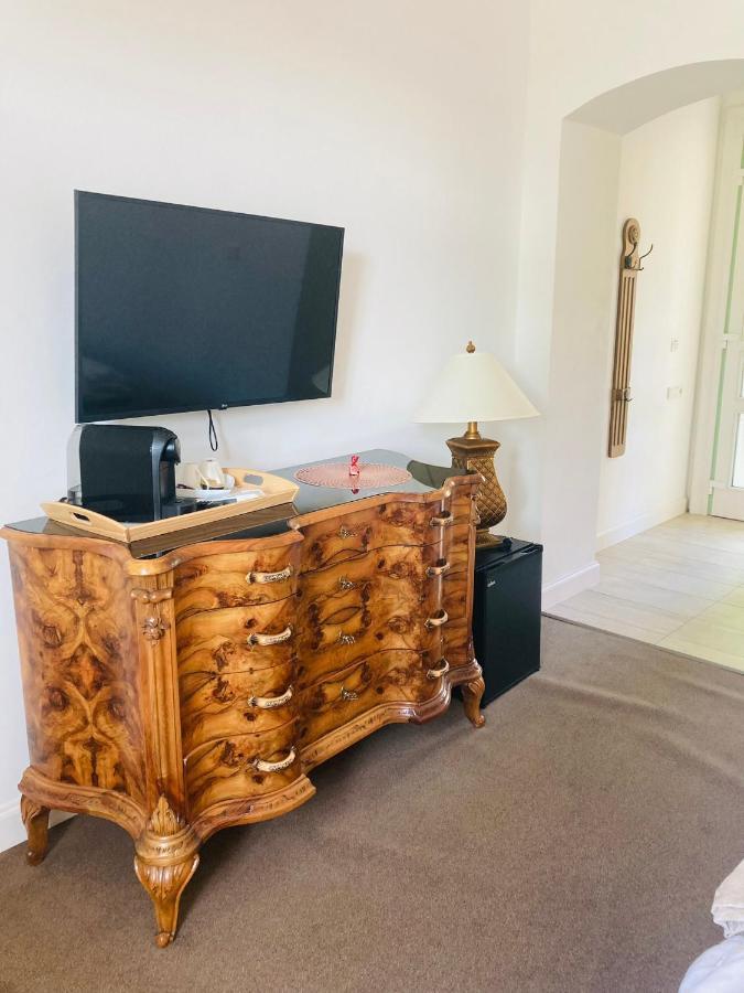 Kira Panzio Bed & Breakfast Lengyeltoti Eksteriør bilde